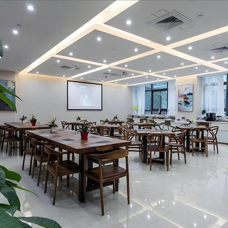 Gya Changzhou Wujin District Hutang New Era Furniture Plaza Hotel Экстерьер фото